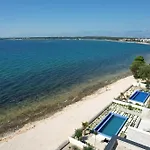 Вилла Adria Seafront Family B Private Pool