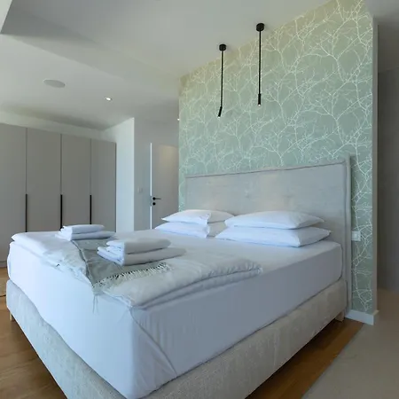 Adria - Seafront B- Quiet Beachfront Retreat With Private Pool Villa