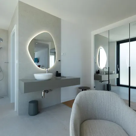 Adria Seafront Family B Private Pool Villa *
