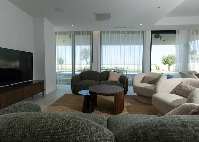 ヴィラ Adria - Seafront B- Quiet Beachfront Retreat With Private Pool