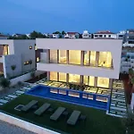 Adria Seafront Family B Private Pool Villa *