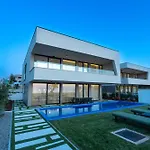 Adria Seafront Family B Private Pool Villa Zaton (Zadar)