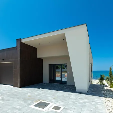 Adria - Seafront B- Quiet Beachfront Retreat With Private Pool