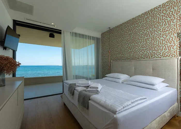Adria Seafront Family B Private Pool Villa Zaton (Zadar)